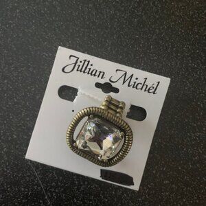 NWT-Costume type/Jewel/Ring/Oversized